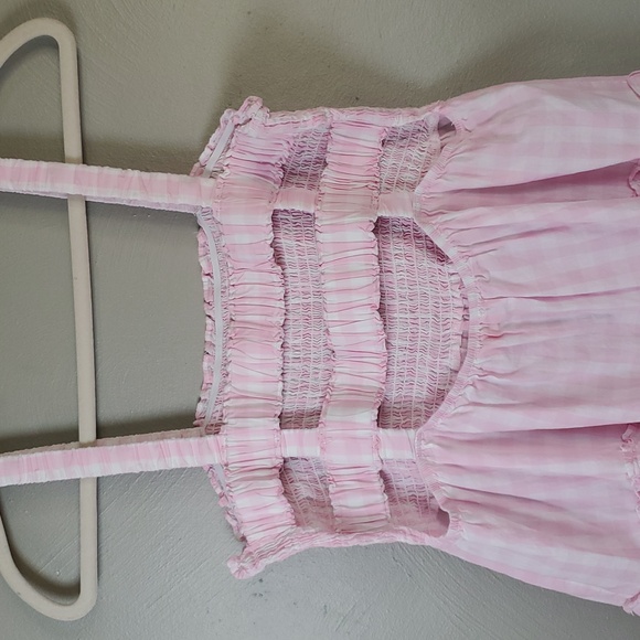 Hailey & Co. Pink Gingham Smocked Top. Large - Picture 6 of 7